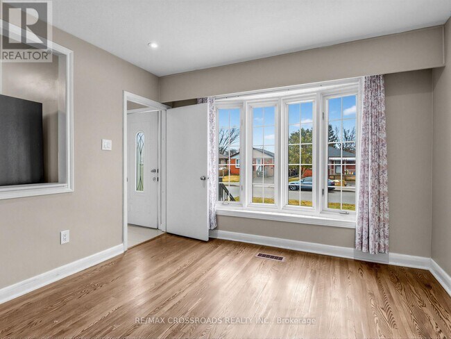 Building Photo - 17 Strode Dr