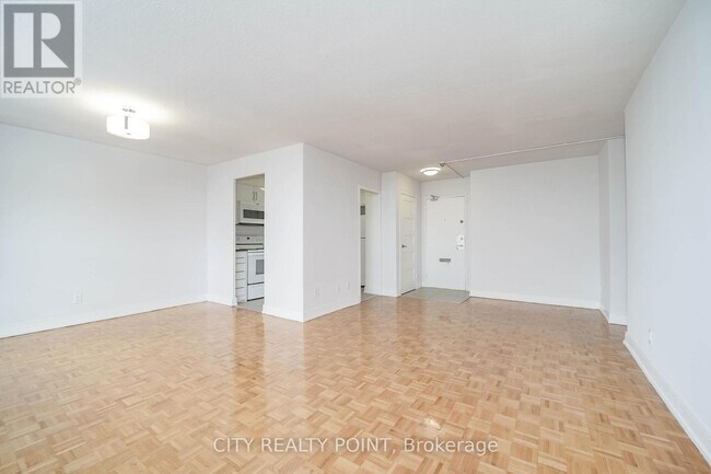 Photo du bâtiment - 6200 Bathurst St