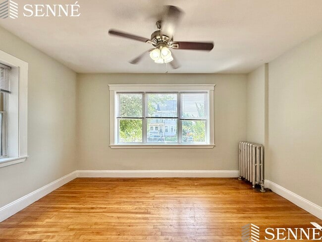 Building Photo - 6 Sherborn Ct