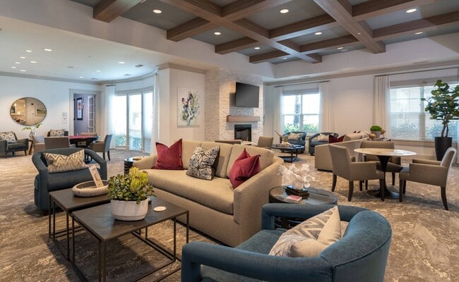 Stylish Lounge - Everleigh Palm Beach Gardens