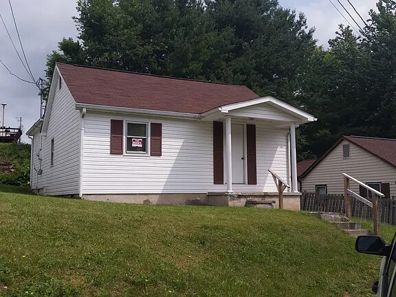 Foto del edificio - 209 Maple St