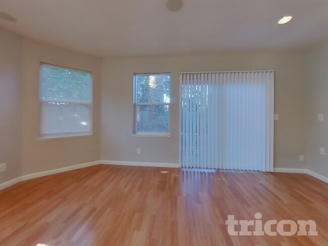 Foto del edificio - 2543 Hastings Way
