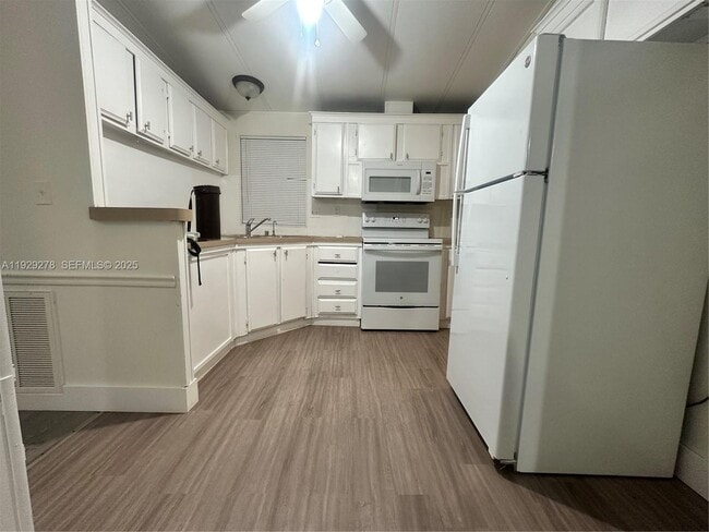 Foto del edificio - 11763 Venetian Ave