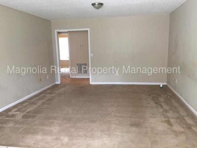 Foto del edificio - Duplex in Anderson