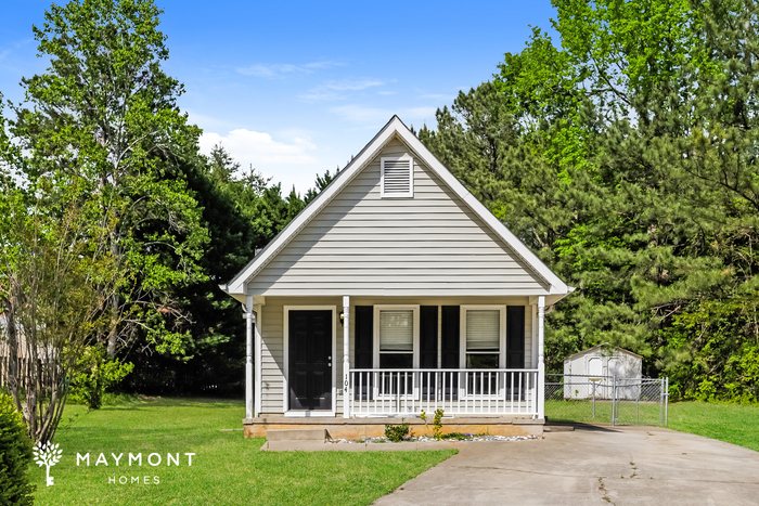 Primary Photo - 104 N Main Dr
