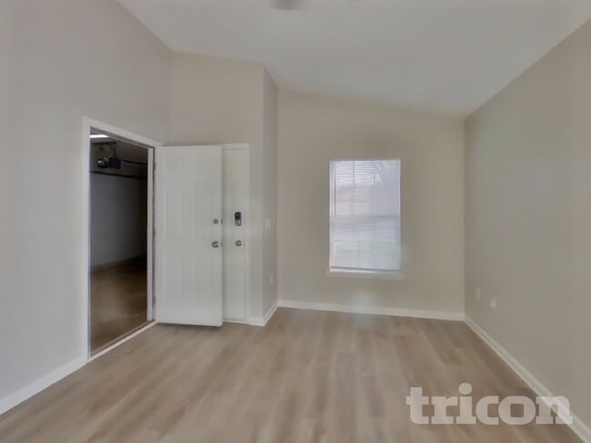 Building Photo - 4350 Jillian Dr