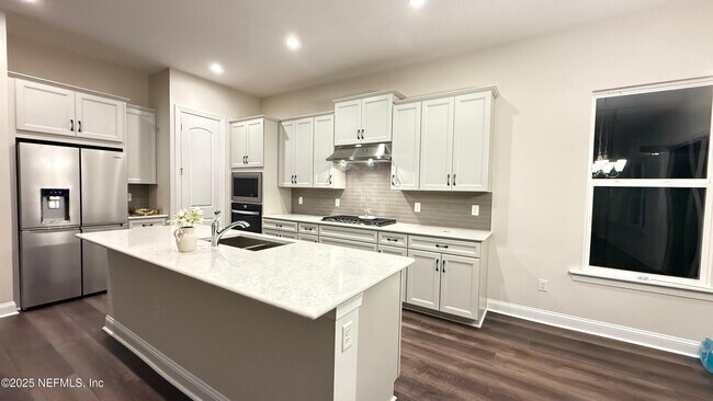 Building Photo - 445 Dalton Ml Dr