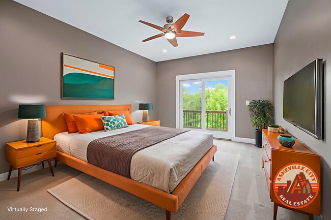 Foto del edificio - Beautiful & Modern 3-Bedroom Townhome near...