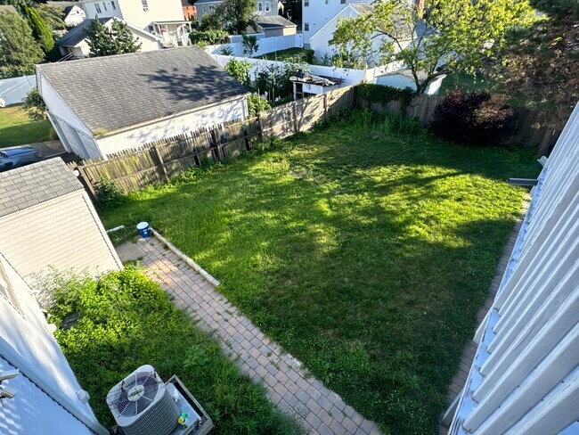 Foto del edificio - 285 Bartlett St