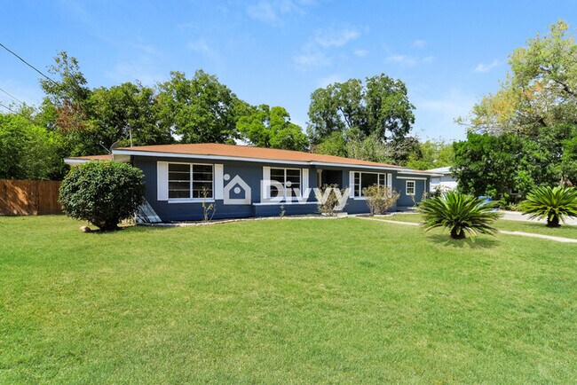 Foto del edificio - 2507 Tillie Dr, San Antonio, TX 78222