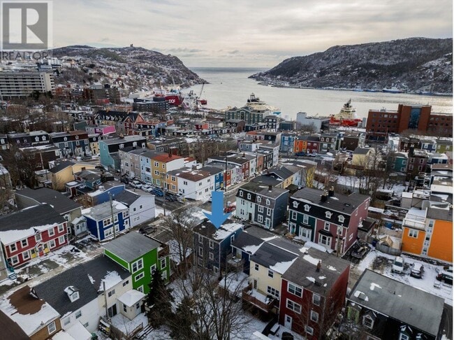 Building Photo - 22 Bond St