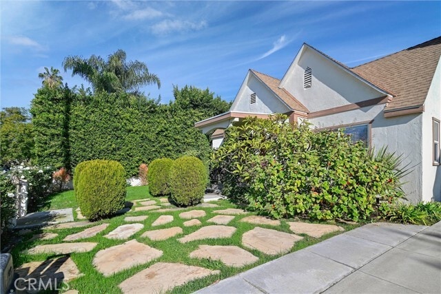 Building Photo - 156 S Edinburgh Ave