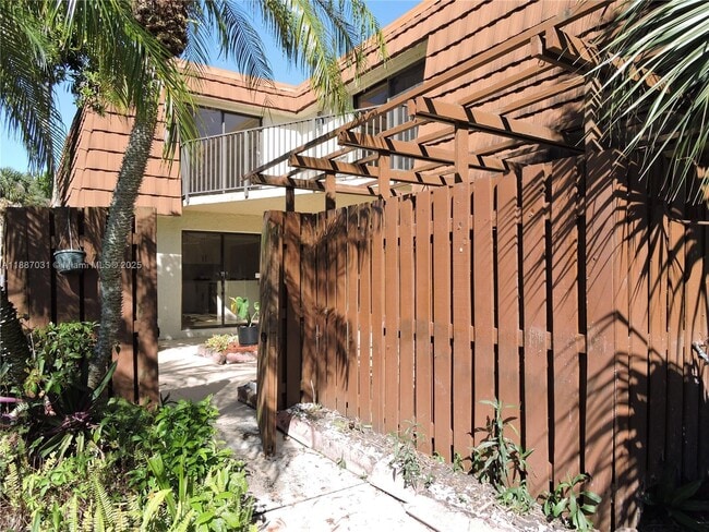 Foto del edificio - 1316 SW 118th Terrace