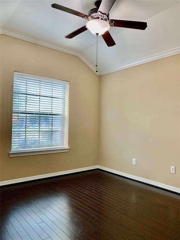 Building Photo - 3203 Southern Green Dr