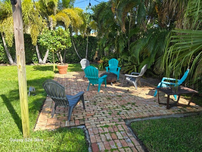 Foto del edificio - 125 NW 10th St