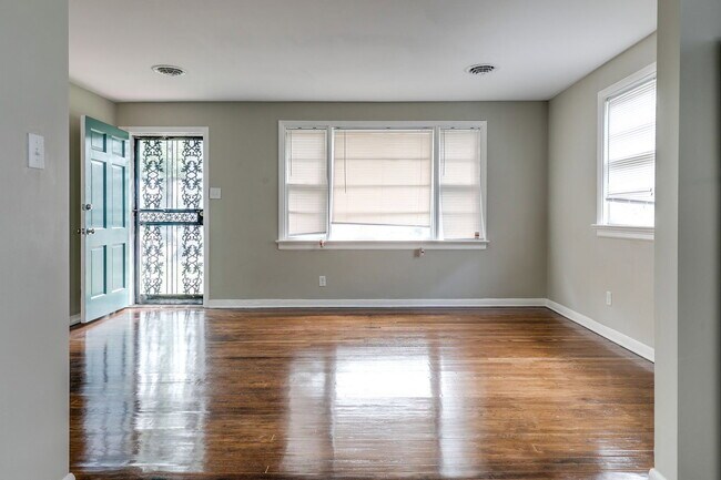 Foto del edificio - 3612 Griffin Ave