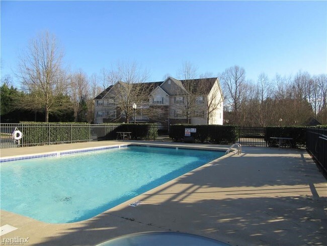 Building Photo - 4762 Tatton Park Cir