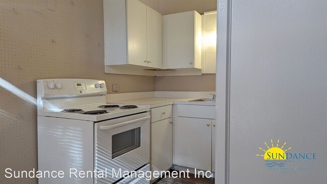 Building Photo - 1 br, 1 bath House - 60 Yacht Club Drive 15