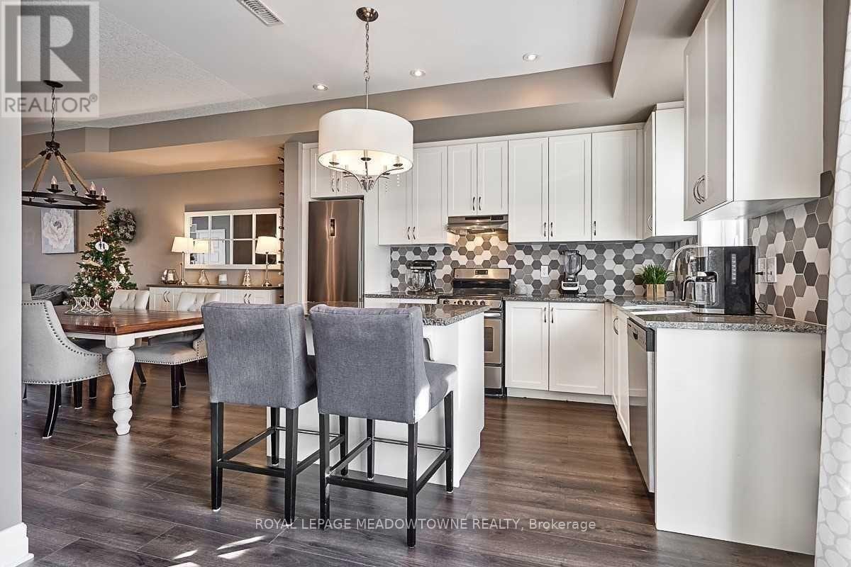 Photo principale - 70-70 Plains Rd W