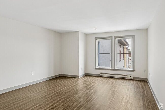 Ellsworth 2BR, 2BA - 1,140SF - Dining Room - One Nineteen on Main