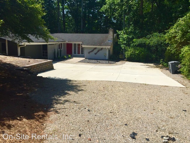 Building Photo - 2 br, 2 bath House - 63 Indian Trail