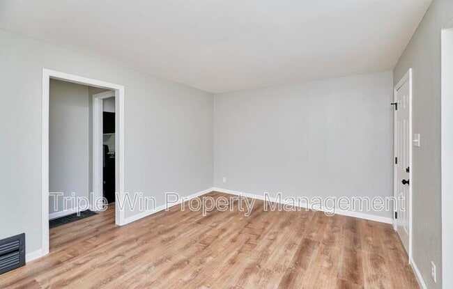 Foto del edificio - 10315 St Arthur Ln