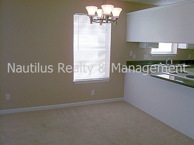 Building Photo - 115 White Cap Way