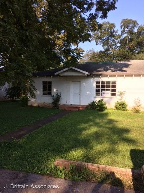 Primary Photo - 1326 Barry St