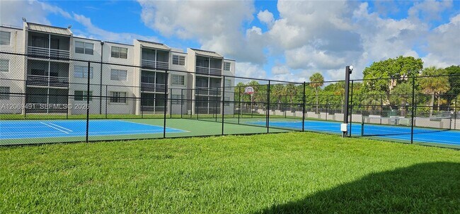 Foto del edificio - 14170 SW 84th St