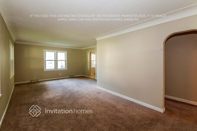 Building Photo - 3940 3rd St NE