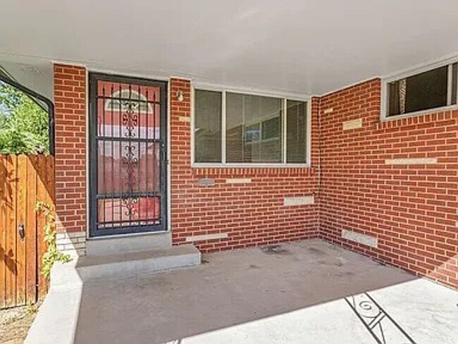 Foto del edificio - 3697 Depew St