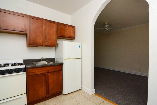 Foto del edificio - 4834 N Damen Ave