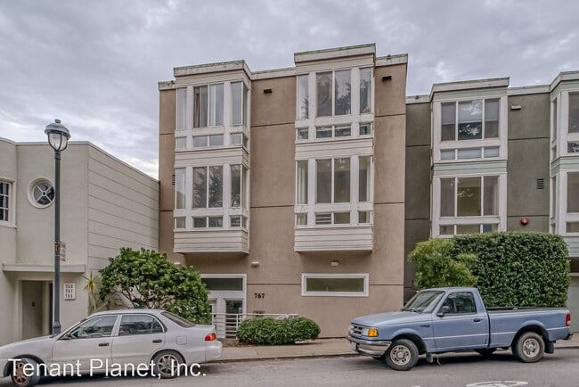 Building Photo - 2 br, 2.5 bath House - 767 Corbett Ave Uni...
