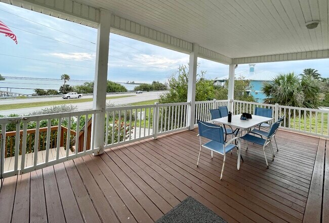 Patio Deck - 7130 S US Highway 1