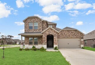 Building Photo - 205 FieldTrail Ln