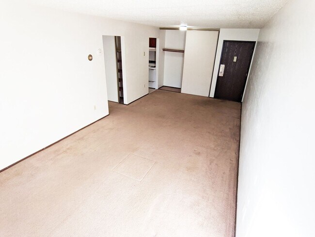 Foto del edificio - 1 Bedroom in Lonsdale