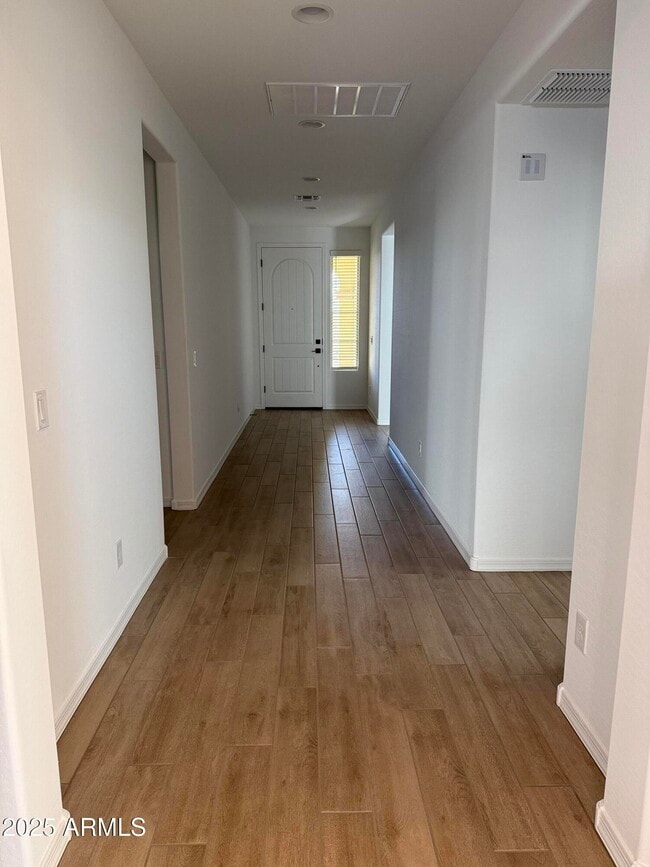 Foto del edificio - 10270 W Indianola Ave