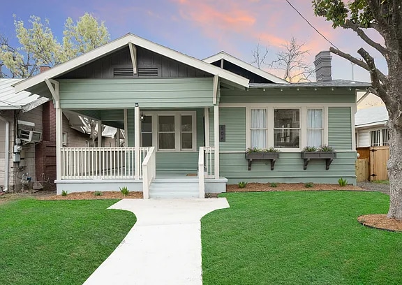 Photo - 506 E Evergreen St House