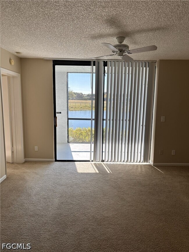 Foto del edificio - 13625 Eagle Ridge Dr
