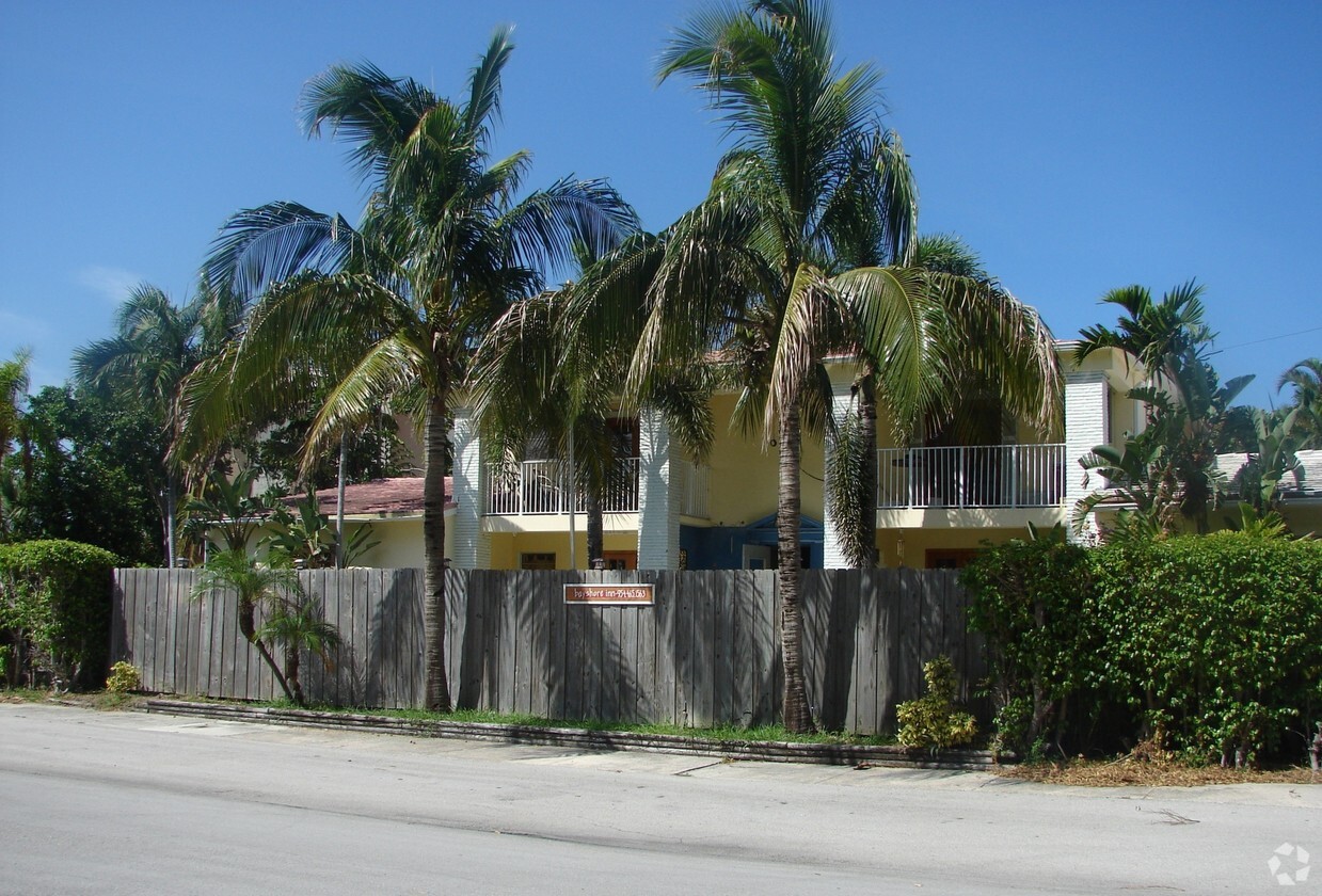 Primary Photo - Montfiallo Bed & Breakfast