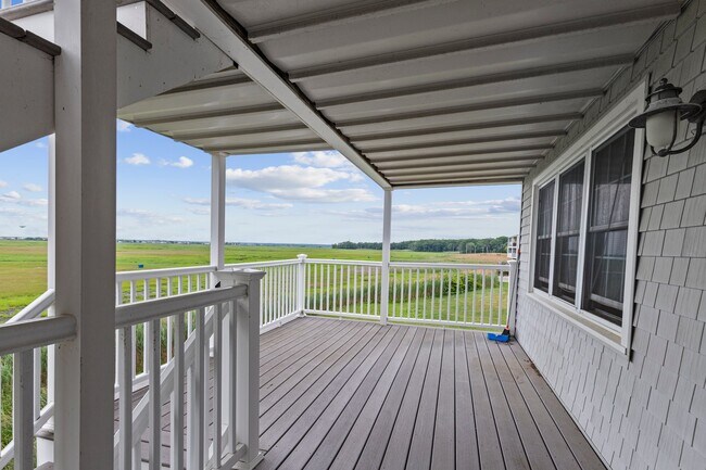 Foto del edificio - 497 Winnacunnet Rd