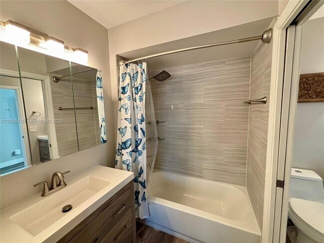 Foto del edificio - 8769 SW 215th Terrace