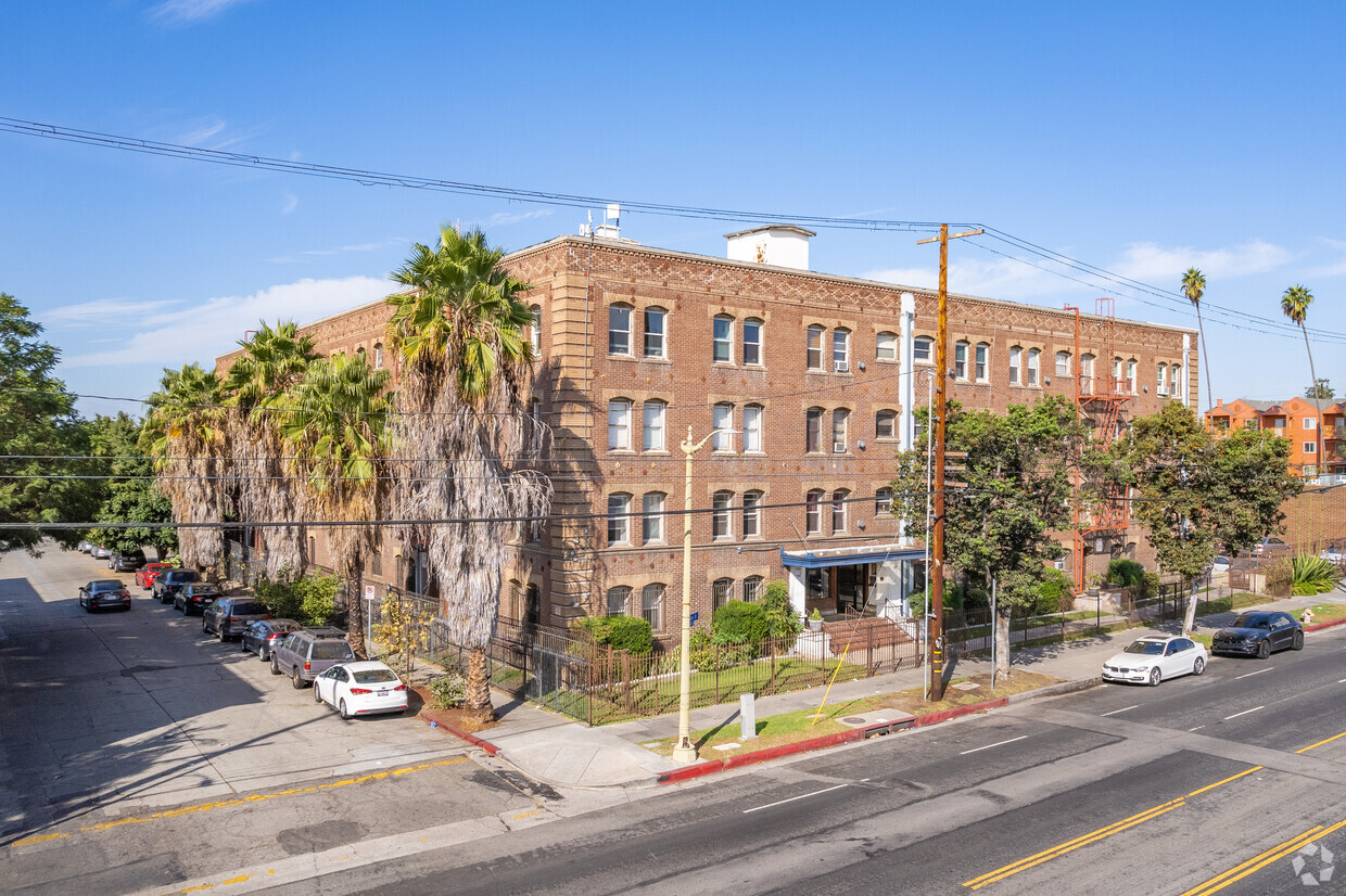 4125 S Figueroa St de los Ángeles, CA, 90037 - Figueroa Arms