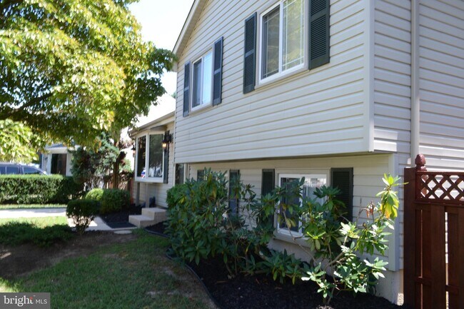 Building Photo - 2955 Beaver Brook Ct