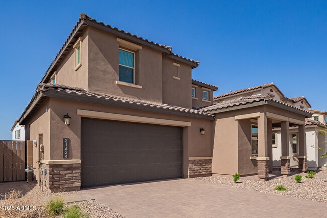 Building Photo - 21424 E Sparrow Dr