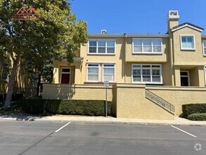 Building Photo - 3634 Fitzsimmons Common