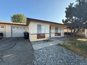 Building Photo - 2328 W Oakland Ave