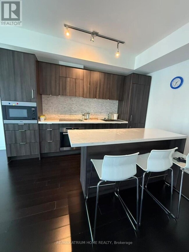 Photo du bâtiment - 21 Widmer St