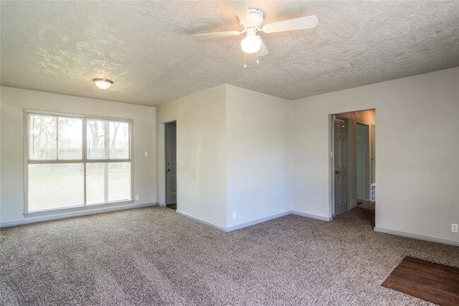 Building Photo - 3703 Tristan St