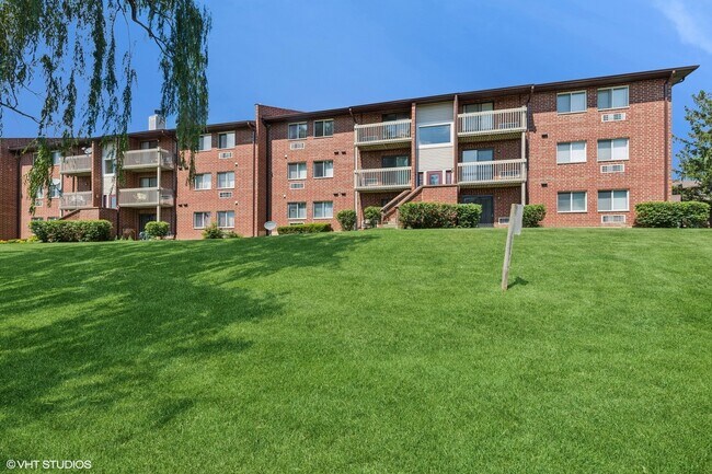 Foto del edificio - 940 N Lakeside Dr